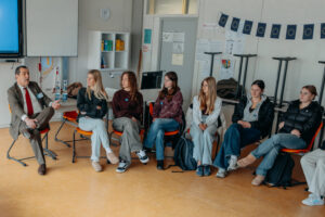 G. de Maisonneuve im Gespräch (Foto Schöb)