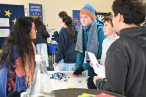 Am Stand des ICFA (Foto Baumbusch-Ober)